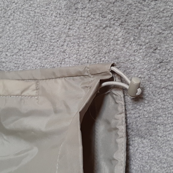 Vintage PUMA Mens packable jacket (medium) - Picture 8 of 11